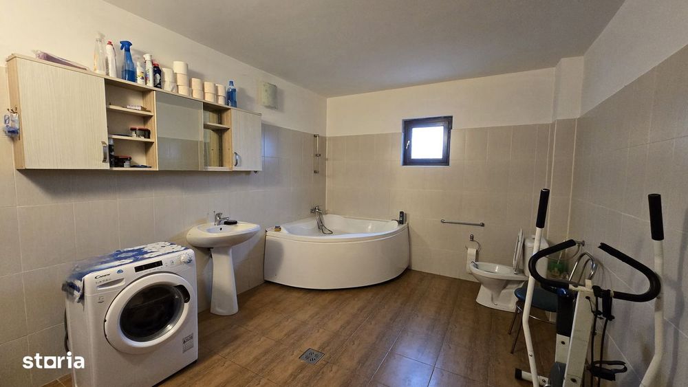 Casa în Bascov - Valea Ursului, 10 km de centru Pitesti, goldmax.ro
