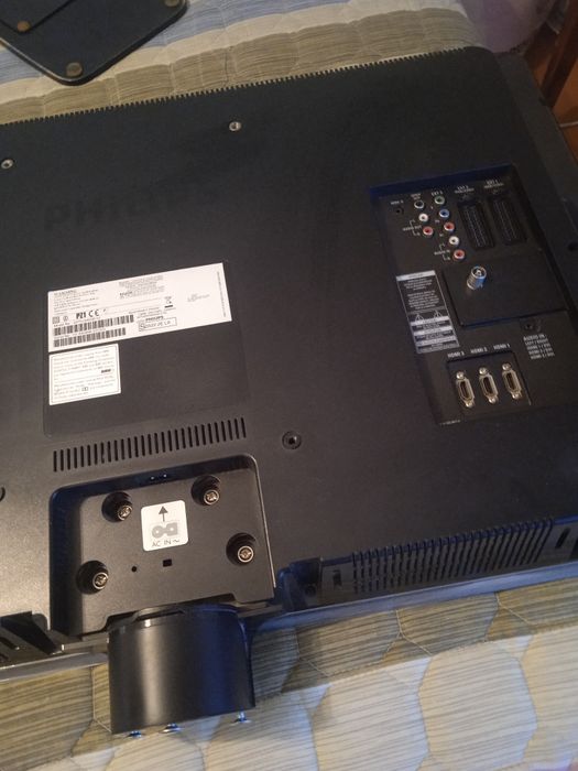 Телевизор на запчасти