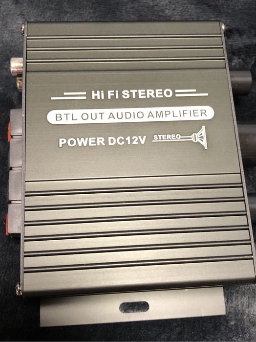 Мини Усилвател 12 V 400 W