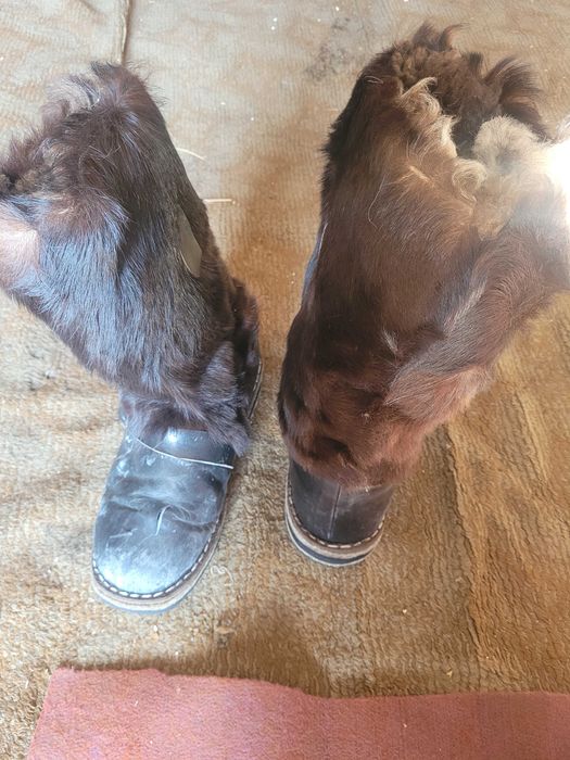 Унты б/у с подарком