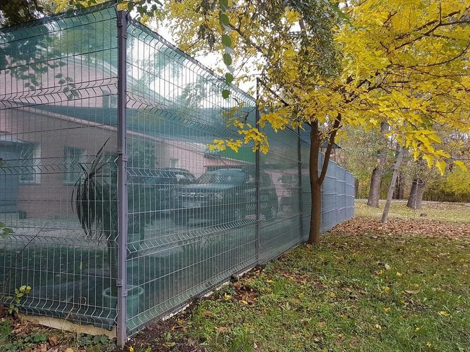 Garduri din plasa bordurata