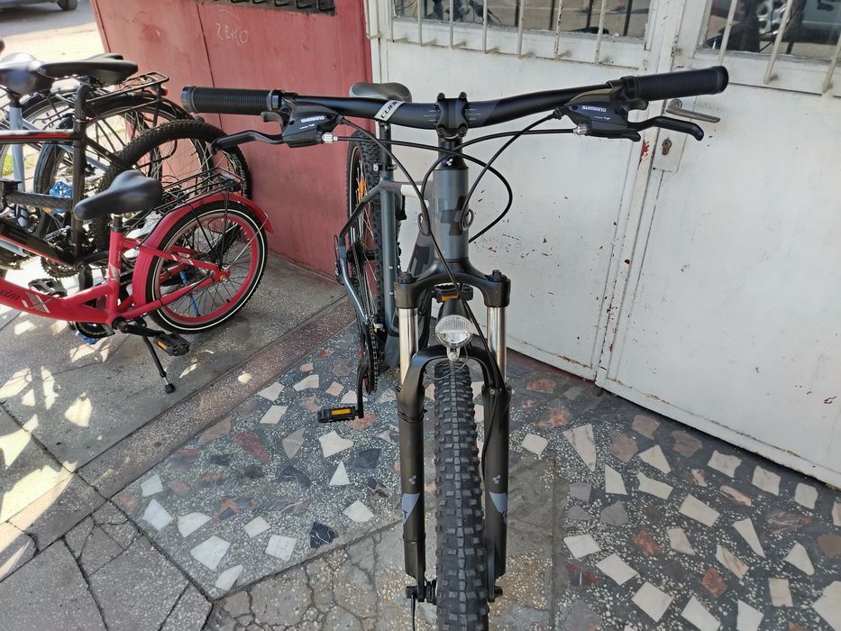 Bicicleta Cube de 29
