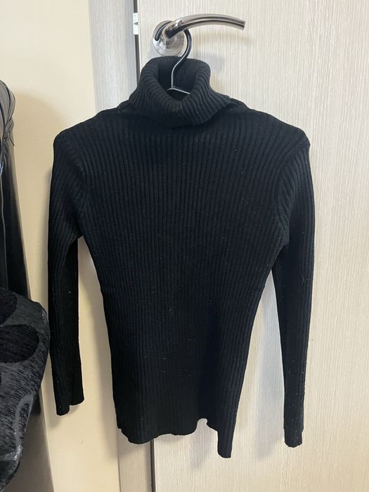 Пуловери по 10лв