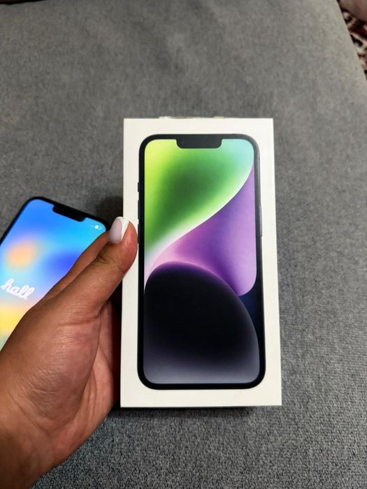 Продам Iphone 14