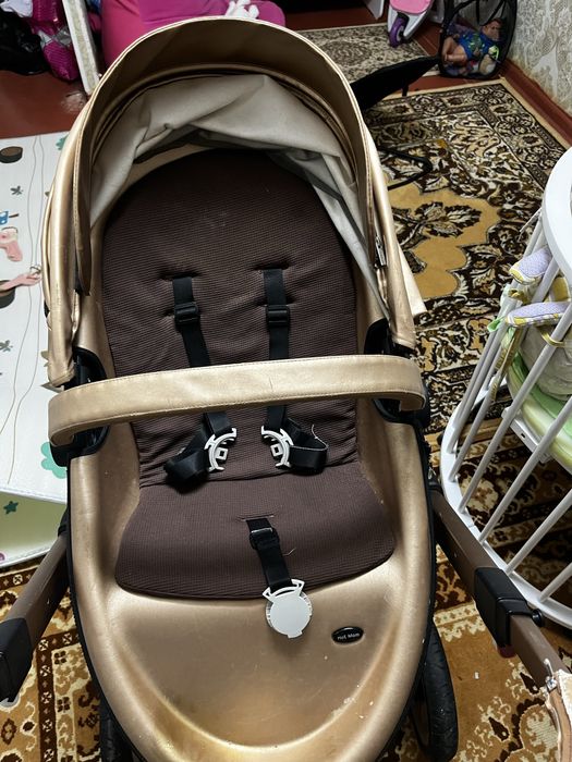 Продам коляску с 2 блоками