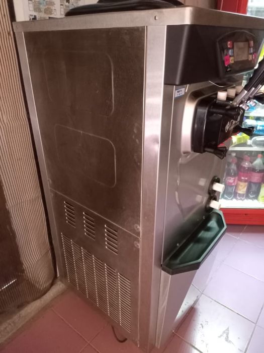 Мороженое аппарат 600 000