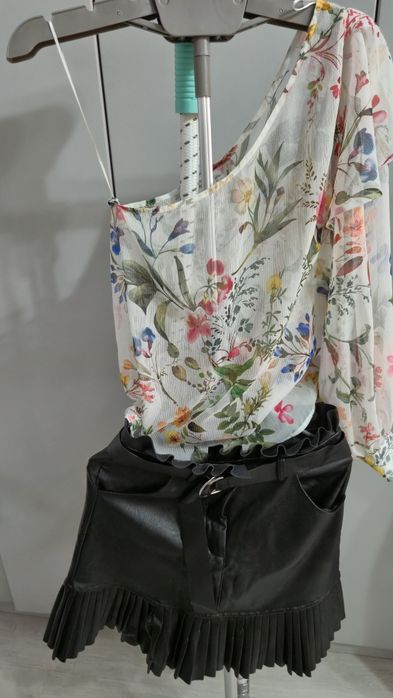 Set fusta+bluza de vara Stradivarius
