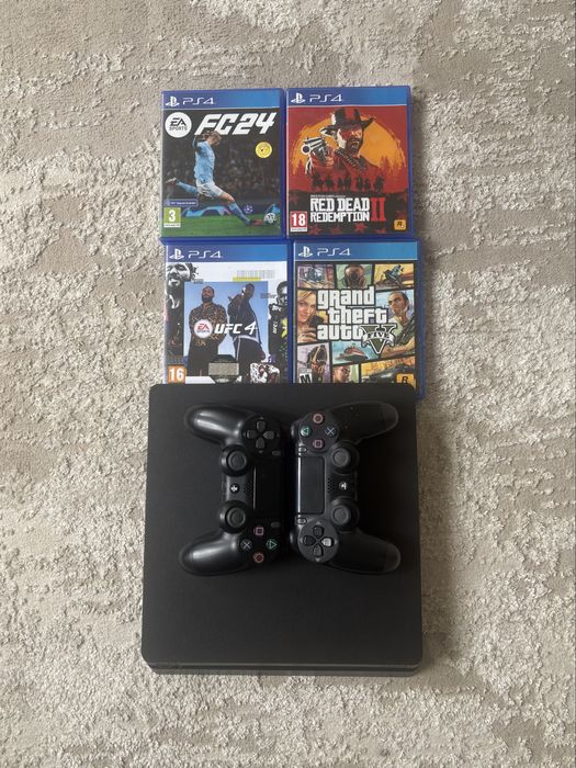 PlayStation 4 slim