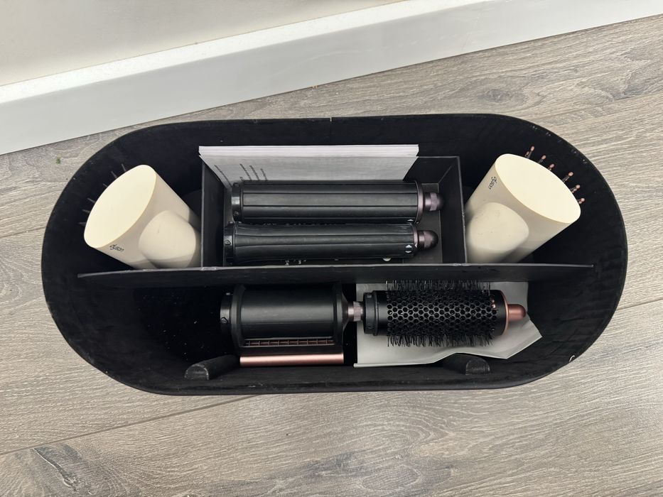 Продам dyson стайлер