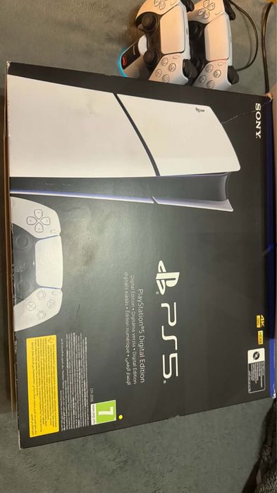 PS5 Digital Edition ca NOU