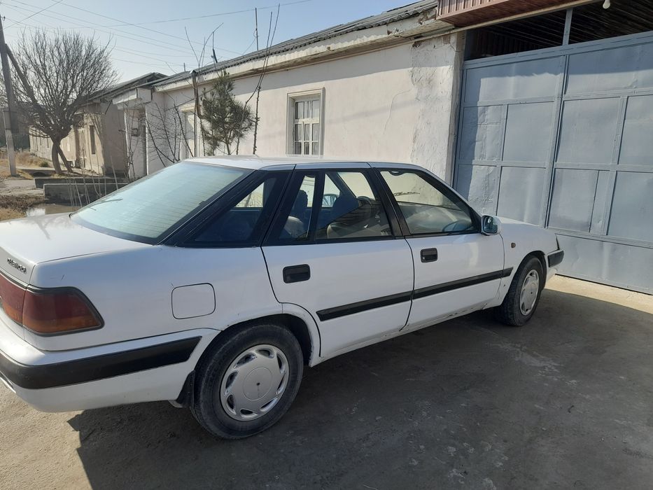 Сотилади. Эсперо.