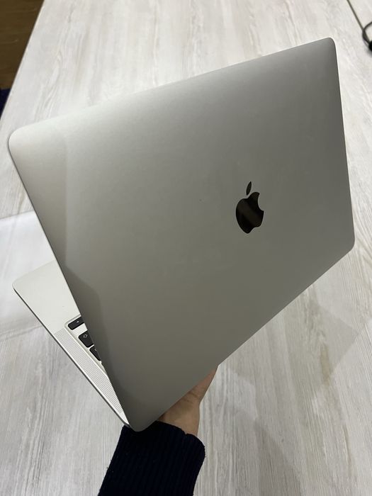 MacBook Pro M2 – Space Grey  Ideal holatda