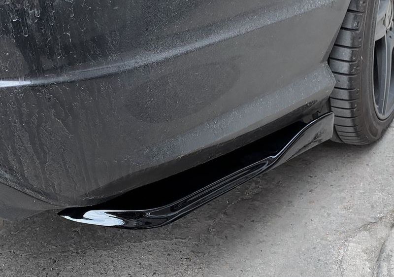 Тюнинг W204 AMG обвес Элероны сплитер диффузор