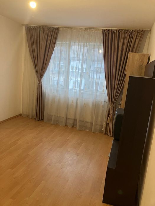 Apartament de închiriat