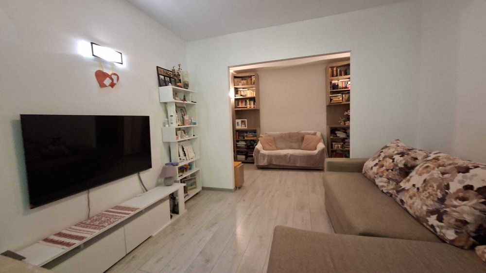 Apartament 2 camere complet renovat, Podu Roș – 53 mp, etaj 1/10