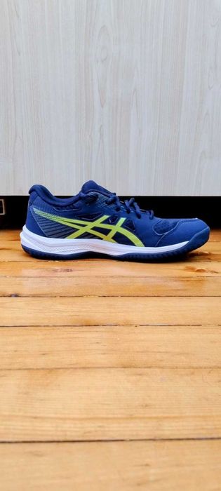 Спортни обувки asics