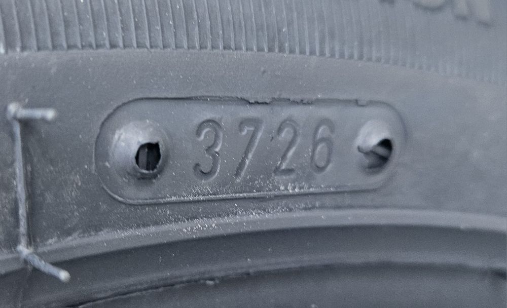215/65 R16, 102H, RIKEN SUV (by Michelin), Anvelope iarna M+S