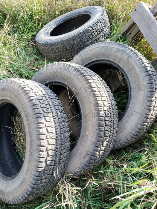 Продам покрышки 205/70/16