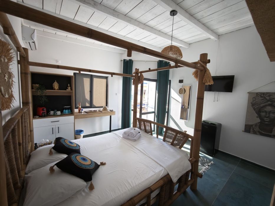 Vând / închiriez CAZARE Beach Bungalows Costinești NIBIRU- pt 2-4pers- piscină, terasă cu vedere la mare