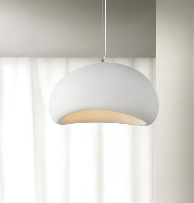 Продам люстру гипсовую