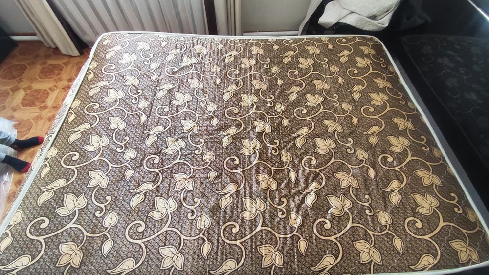 Матрас продам срочно