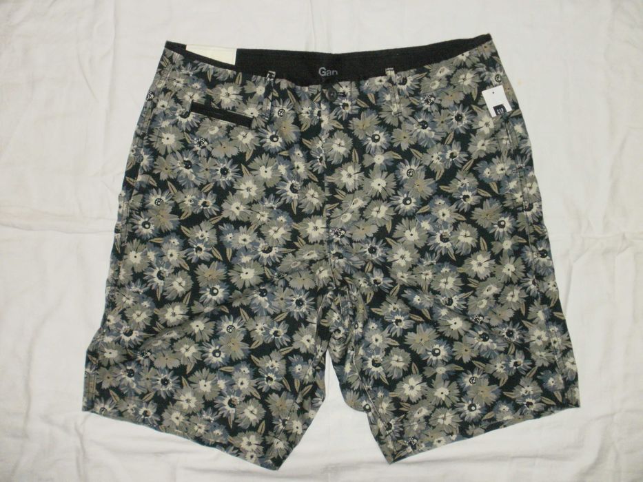 GAP, MADE BY MONKEYS нови къси панталони L/XL