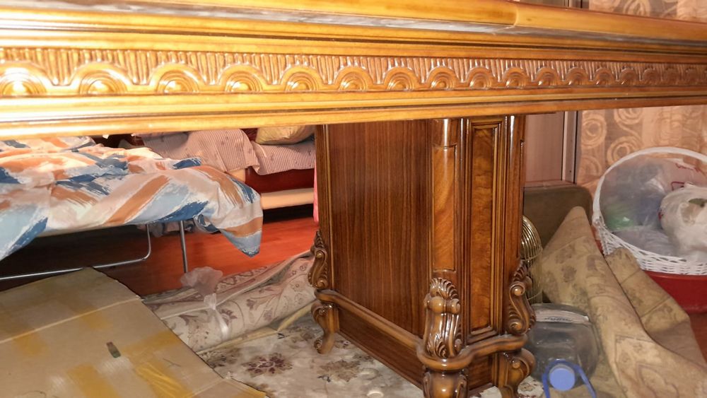 Роскошный Стол гостинный 3 м