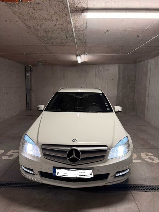 Продавам Мерцедес 220 CDI 2011