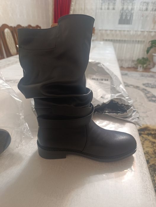 Продам новую обувь