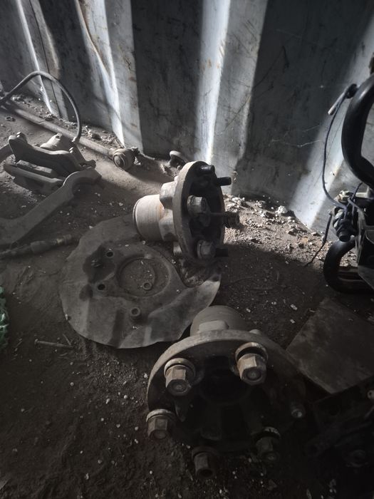 Ступицы  газель задний передний