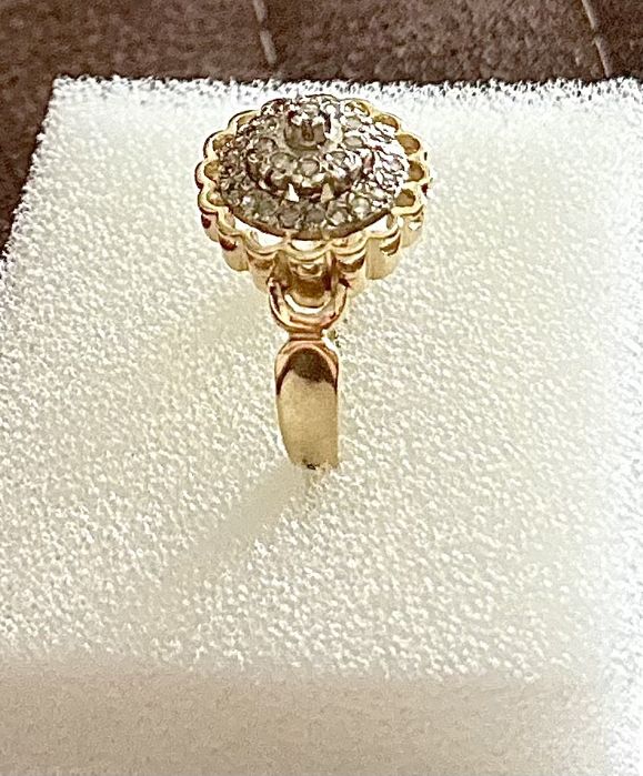 Inel vintage din aur de 14k cu diamante