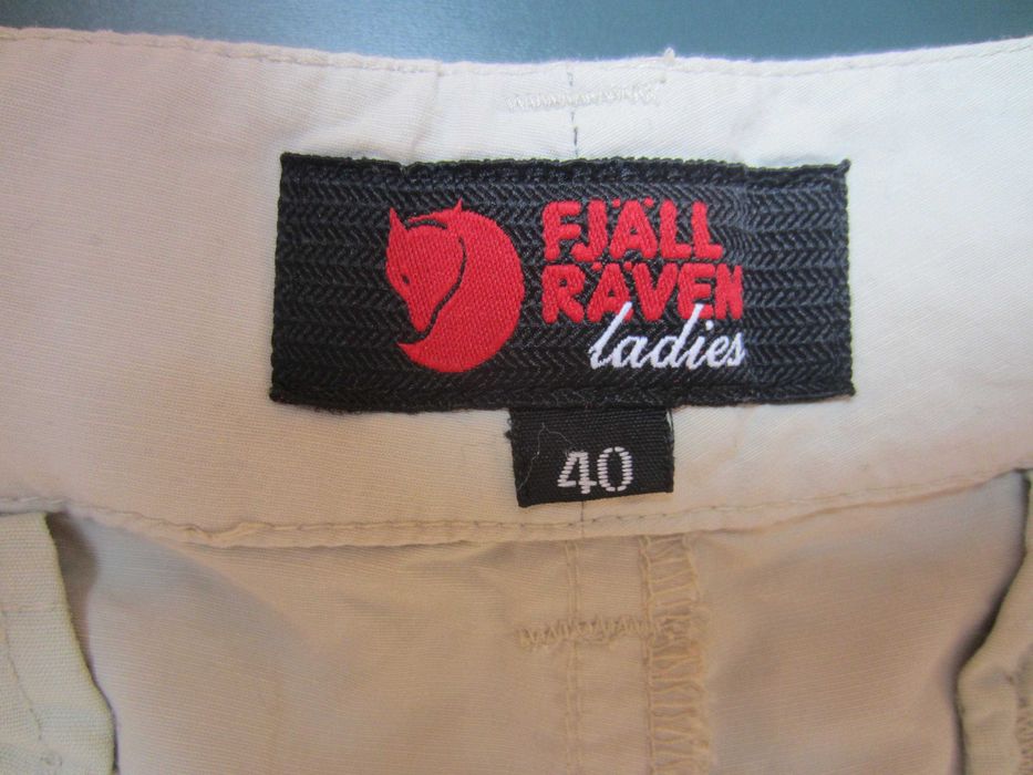 Pantalon dama Fjall Raven, masura 40, 73%polyamida+27%bumbac, fermoar pentru bermude, culoare bej, stare f. buna- ca nou