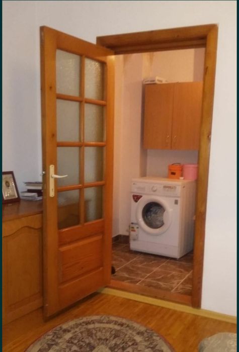 Ofer spre vanzare apartament zona Casa Cartii