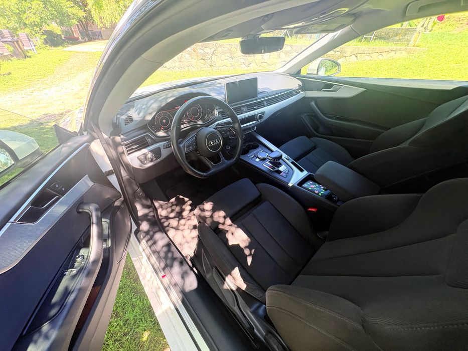 Vând Audi A5 Sline