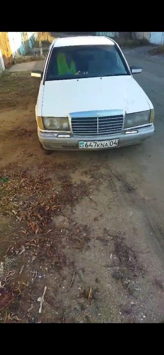 Мерседес Бенз 190