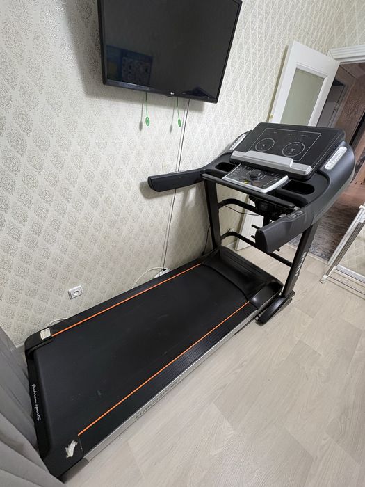 Беговая дорожка.