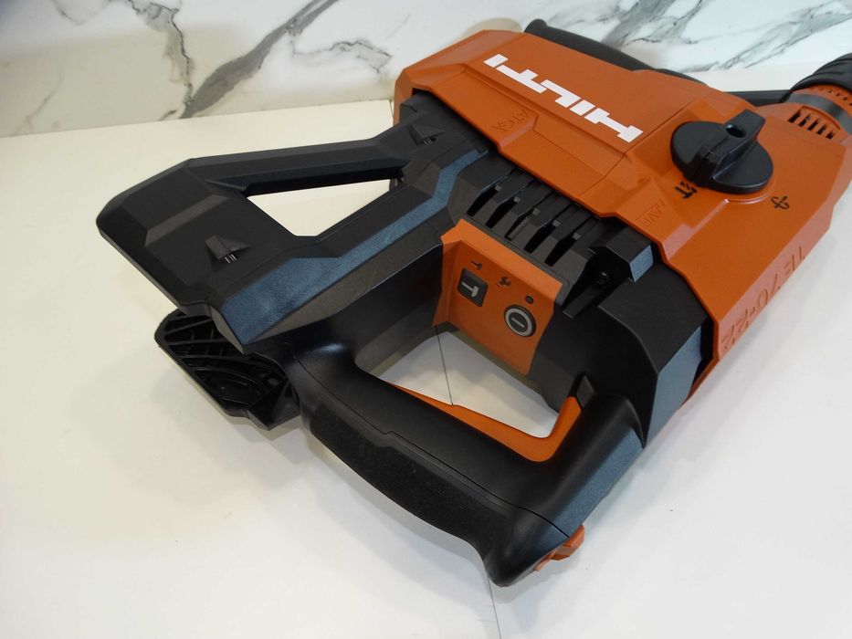 Нов модел - Hilti TE 70 - 22 / Nuron - Ударо пробивна машина