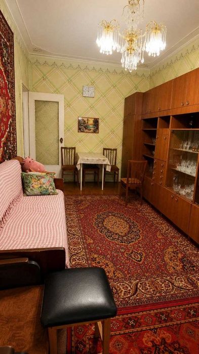 Каракамыш 1/3, 3-3-4, кирпич, 70м2
