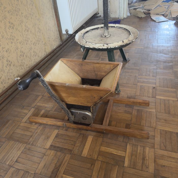 Teasc zdrobitor presa struguri