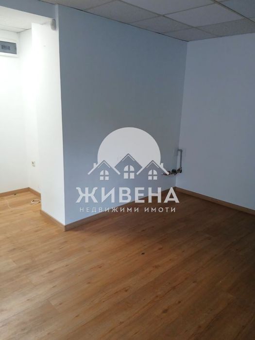 Дава се под наем Офис в Варна, Център - 23 кв.м за 450 € - Снимка #1