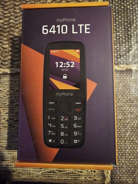 Мобилен телефон с копчета