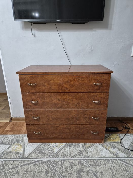 Продам вместительный комод