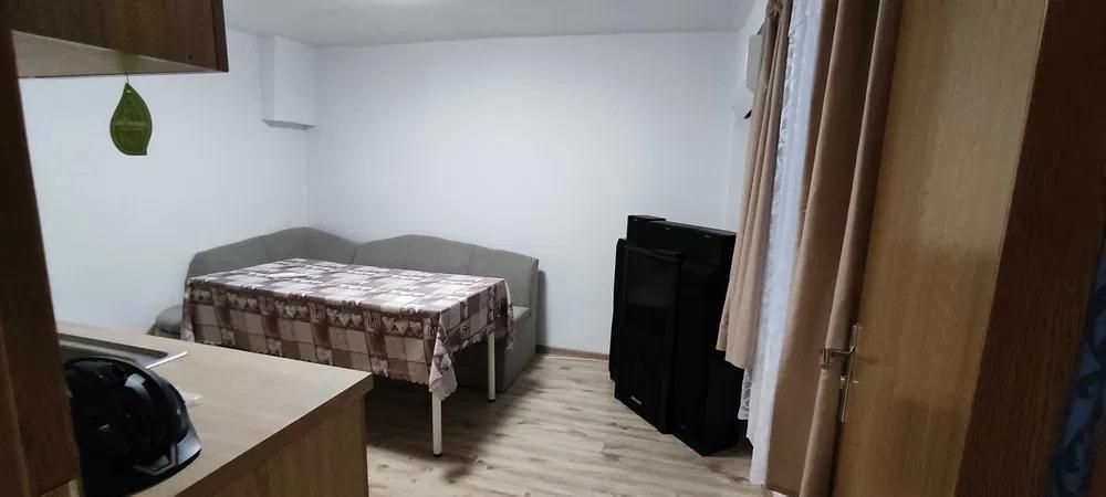 Дава се под наем Двустаен апартамент в Варна, Колхозен пазар - 65 кв.м за 450 € - Снимка #2