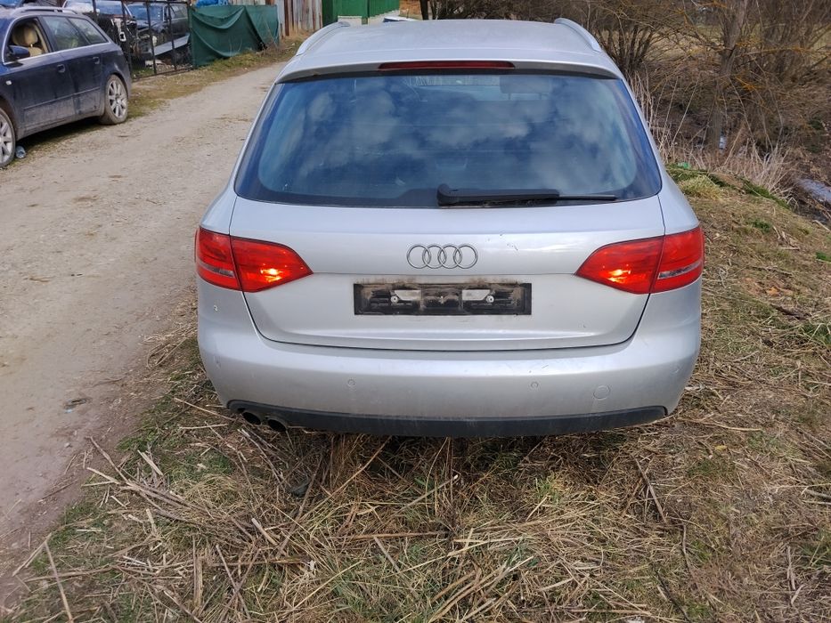 Audi a4 b8 2.0 tdi 143 на части
