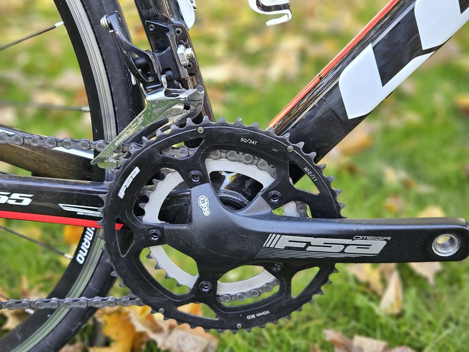 Карбонов шосеен велосипед LOOK