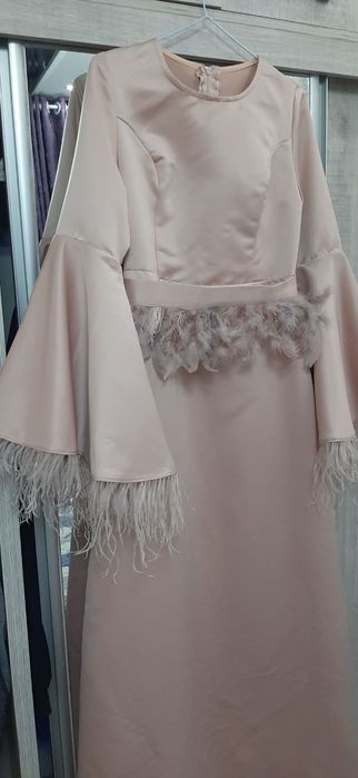 Vecherniy koyne, Веречнее платье