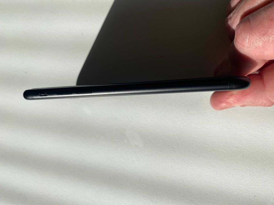 iphone 7 КАТО НОВ 100 % БАТЕРИЯ