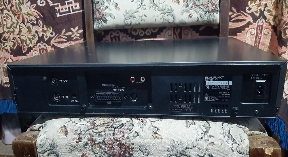 Vând videorecorder blaupunkt stereo rtv-830 în stare bună