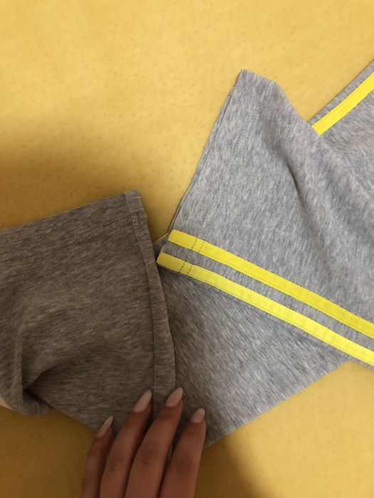 Pantaloni Adidas marimea S 36