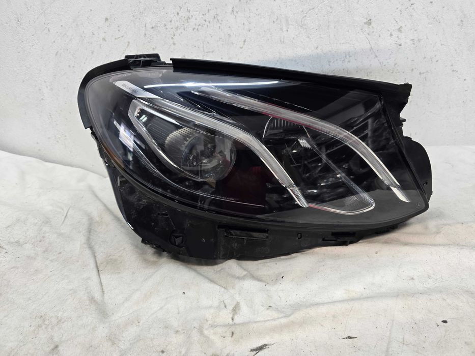 Оригинален фар Мерцедес Е 213  Mercedes E 213 Led